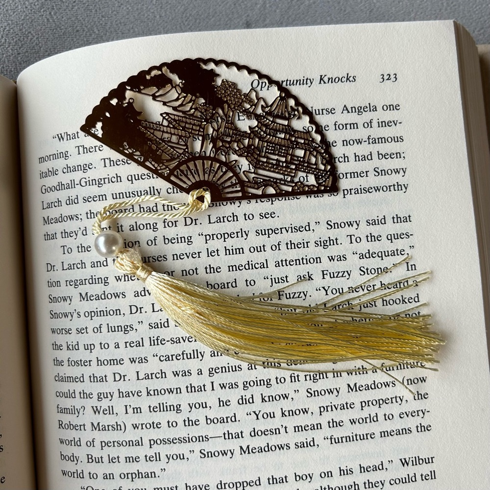 Fan Shaped Bookmark ~ Beautiful Japanese Themed Design! ~ Brand New!